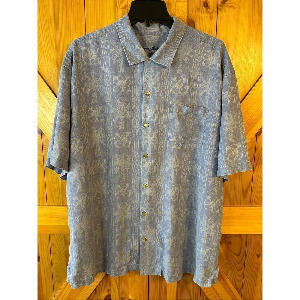 Tommy Bahama Hawaiian Shirt Size XL X-Large 100% Silk Gray Blue Floral (0083)